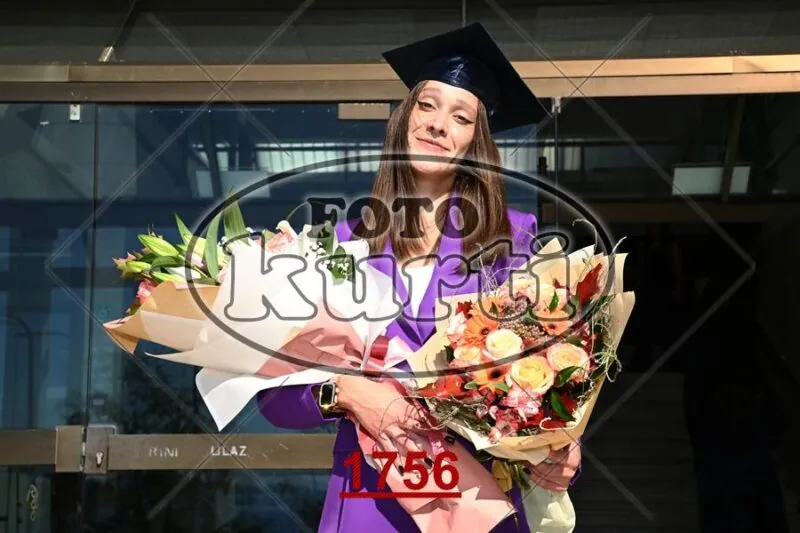 12:00h 1 - FotoKurti