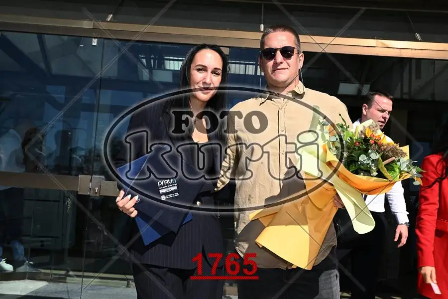 12:00h 10 - FotoKurti