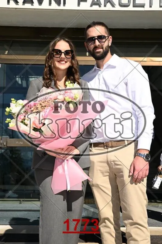 12:00h 6 - FotoKurti