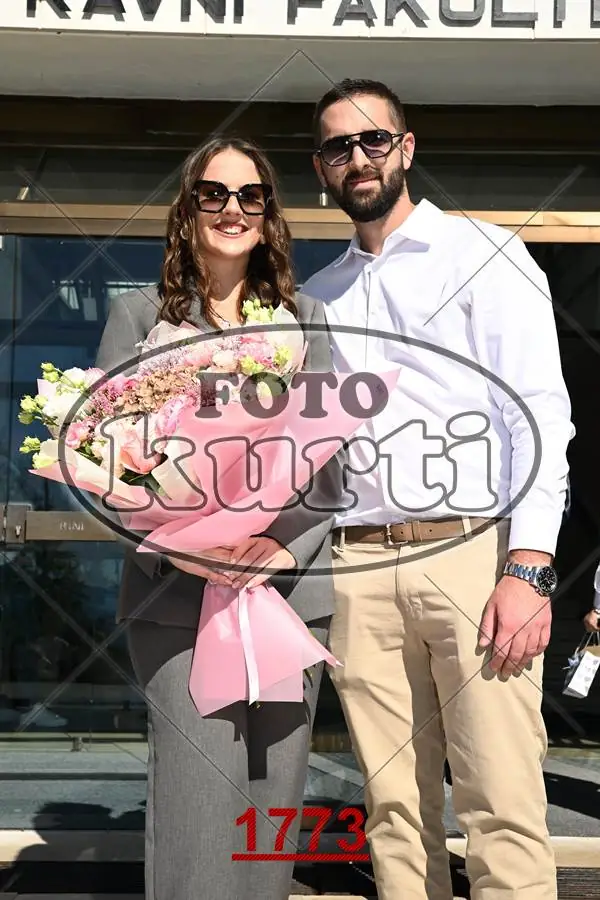 12:00h 6 - FotoKurti
