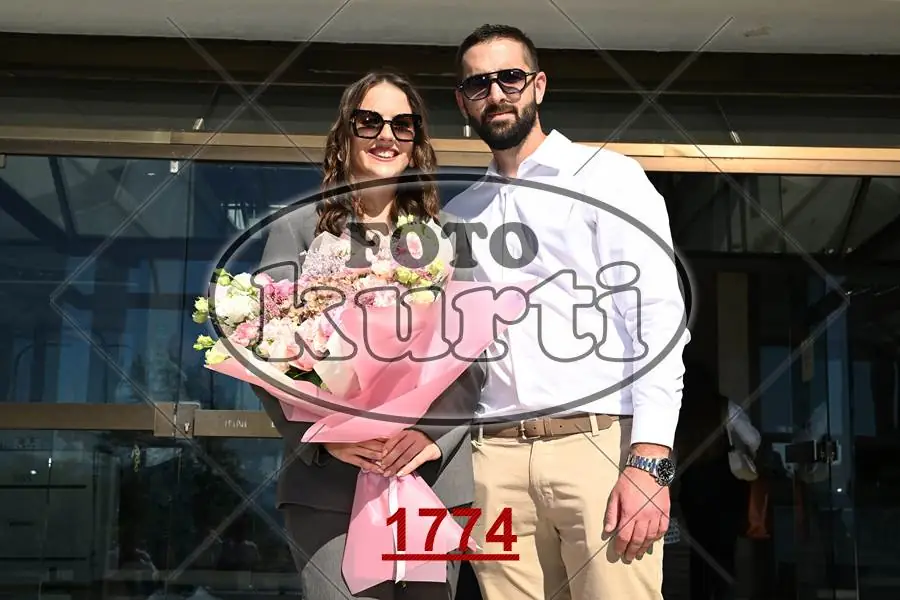 12:00h 7 - FotoKurti