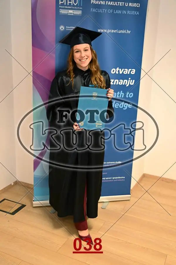 12:00 2 - FotoKurti