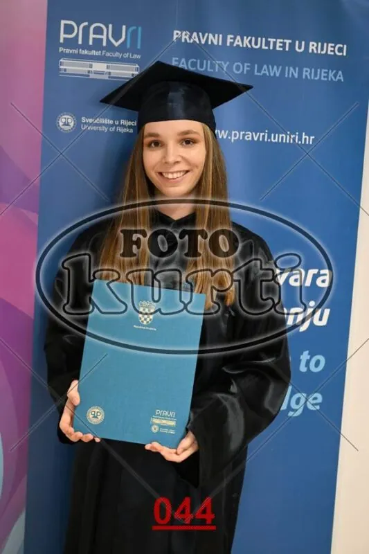 12:00 8 - FotoKurti