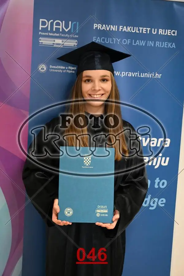 12:00 10 - FotoKurti