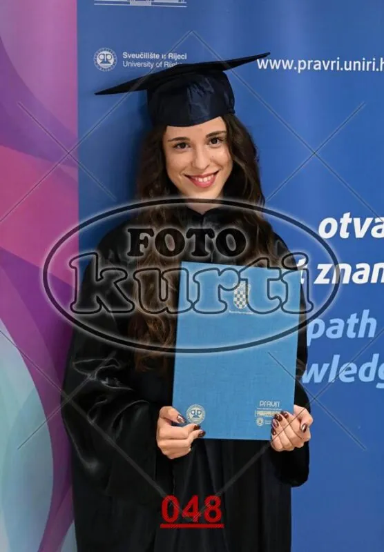 12:00 12 - FotoKurti
