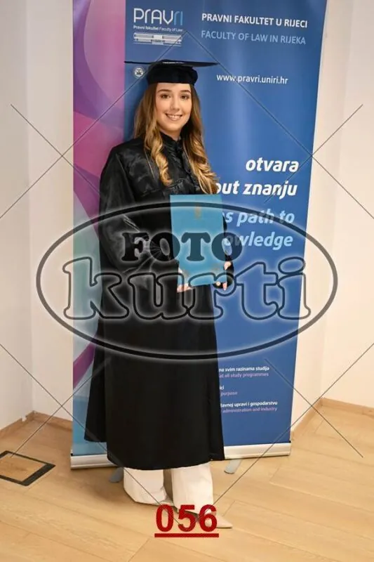 12:00 8 - FotoKurti