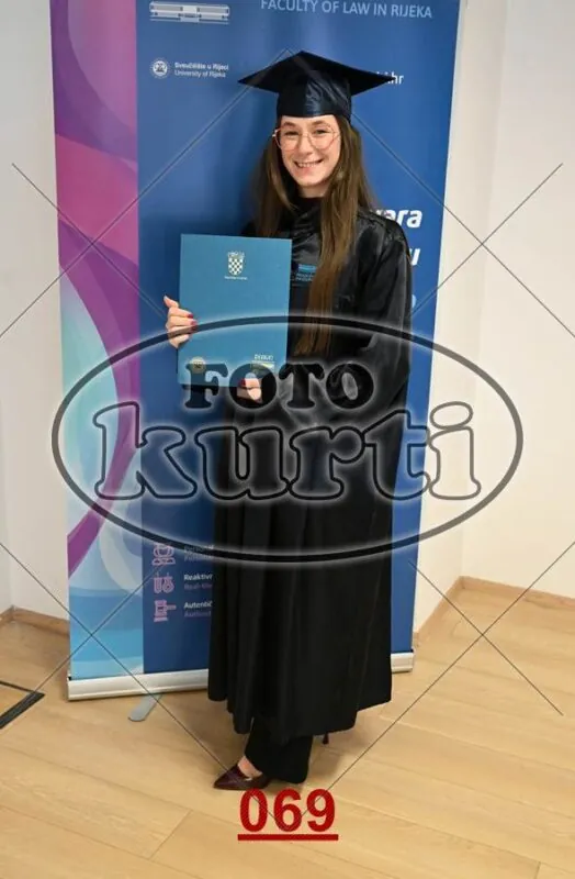 12:00 9 - FotoKurti