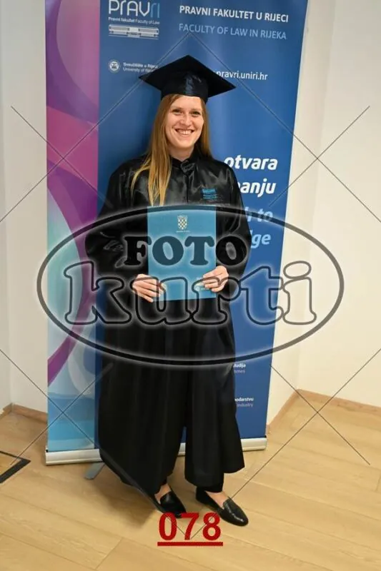 12:00 6 - FotoKurti