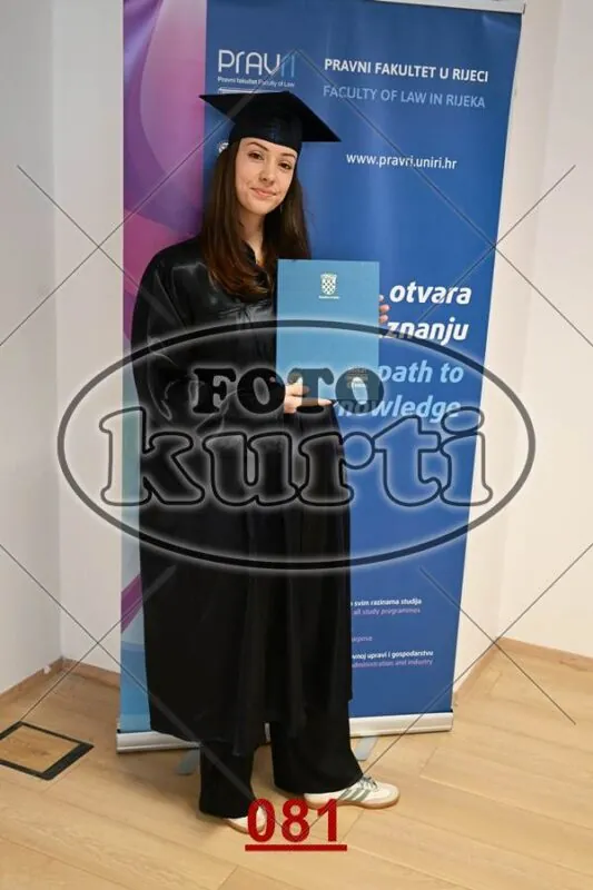 12:00 9 - FotoKurti