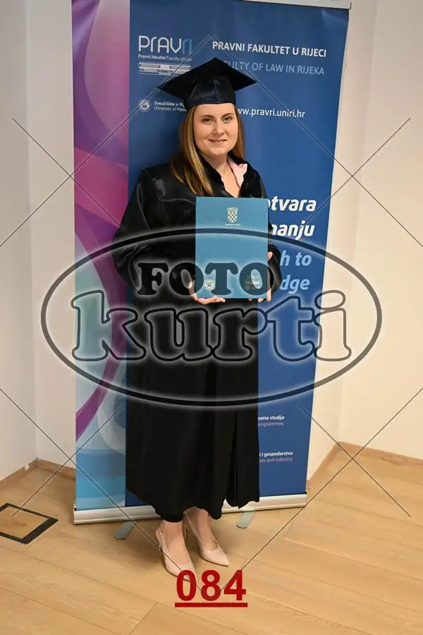 12:00 12 - FotoKurti