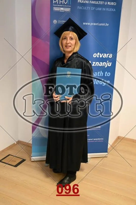 12:00 12 - FotoKurti