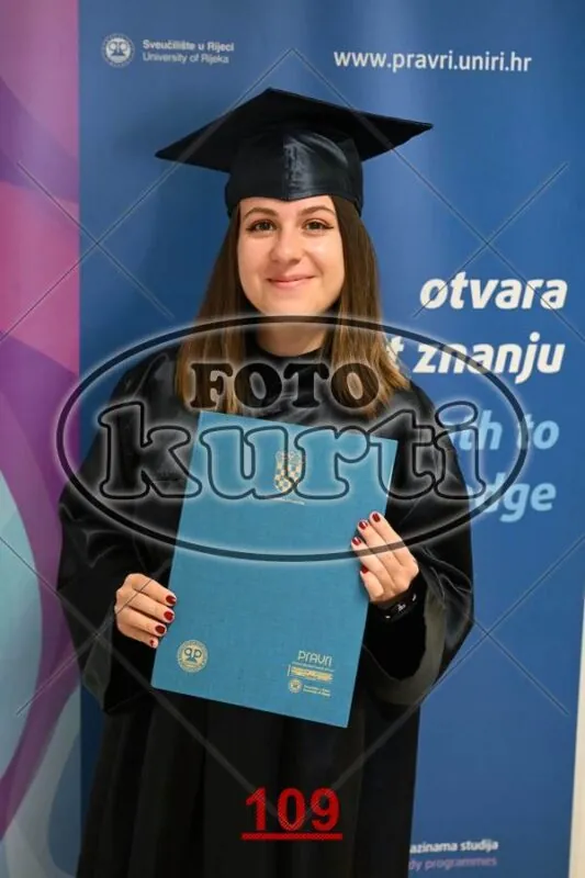 12:00 1 - FotoKurti