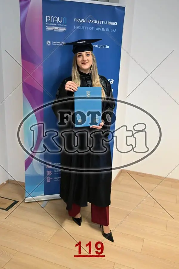 12:00 11 - FotoKurti