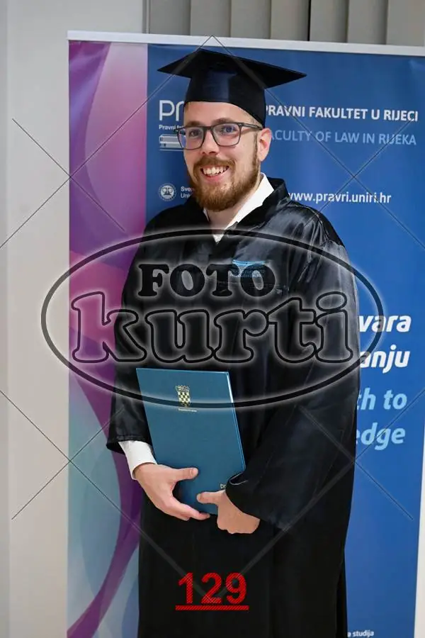 12:00 9 - FotoKurti