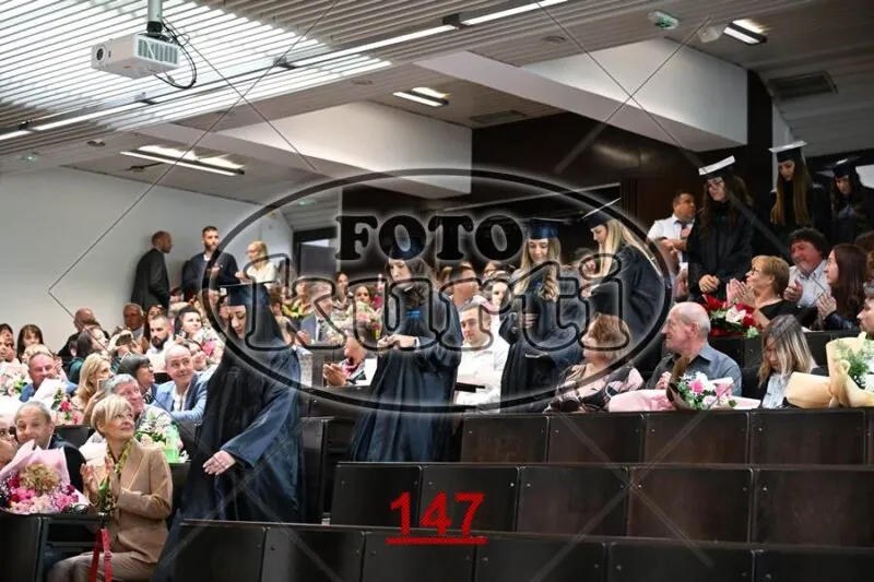 12:00 3 - FotoKurti