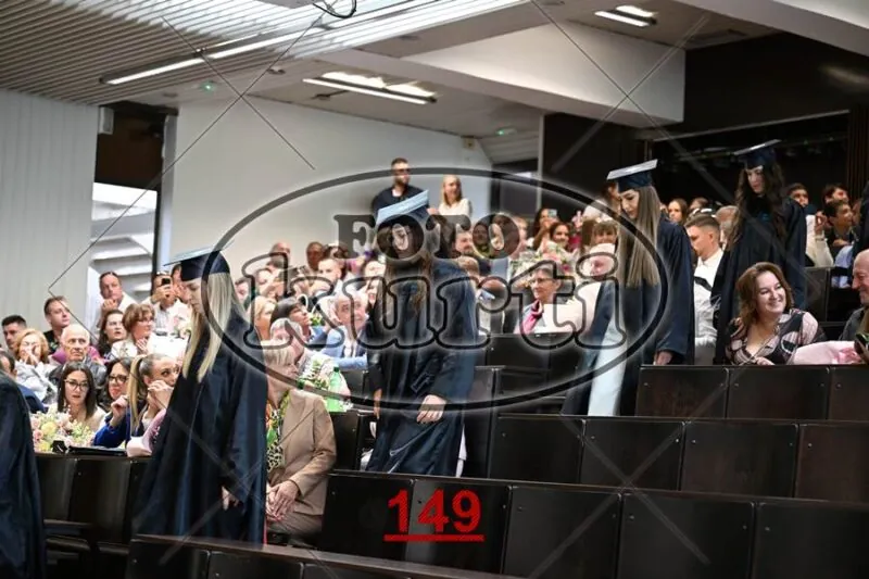 12:00 5 - FotoKurti