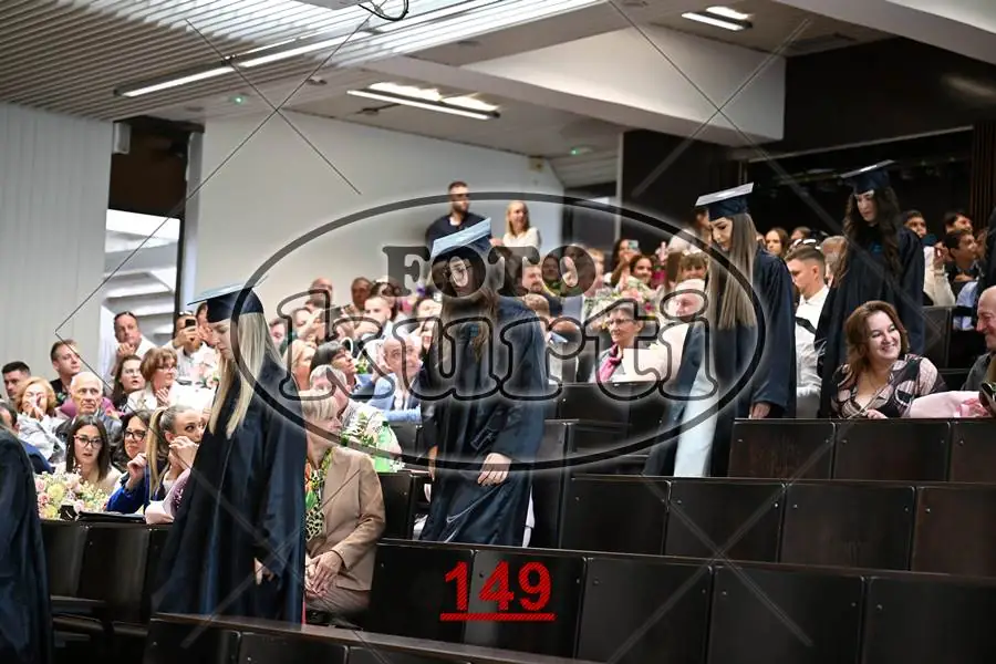 12:00 5 - FotoKurti