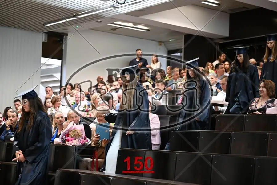 12:00 6 - FotoKurti