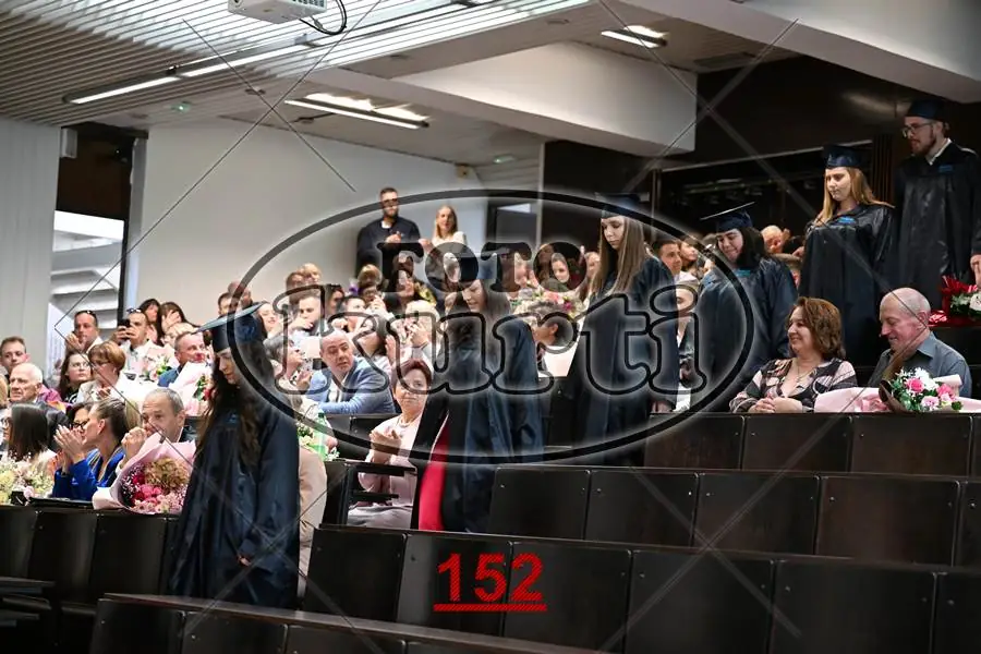 12:00 8 - FotoKurti