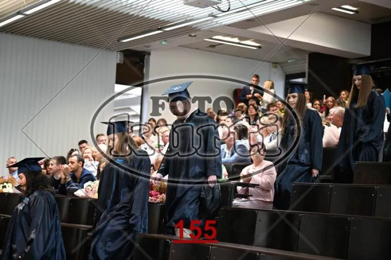 12:00 11 - FotoKurti