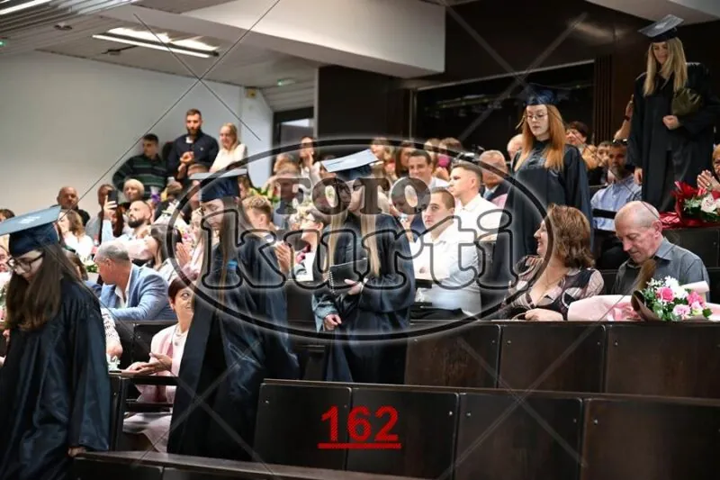 12:00 6 - FotoKurti