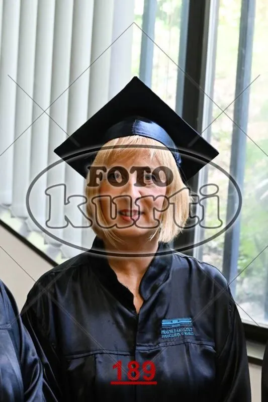 12:00 9 - FotoKurti