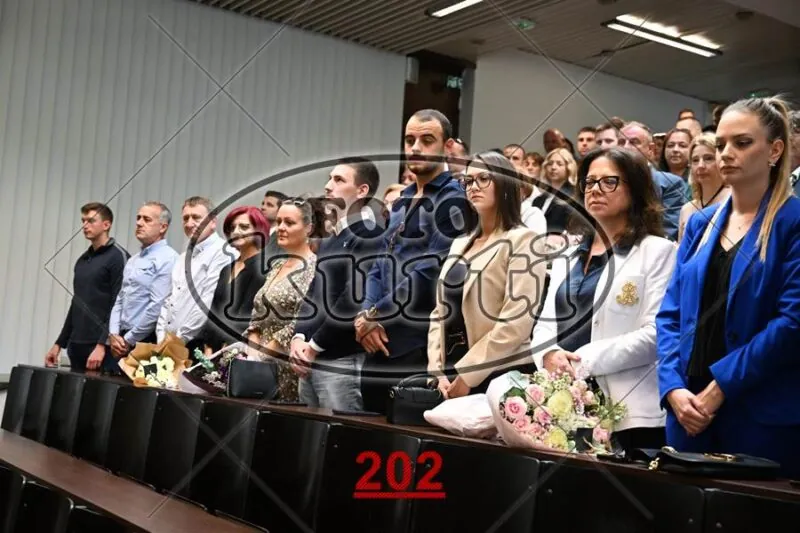 12:00 10 - FotoKurti