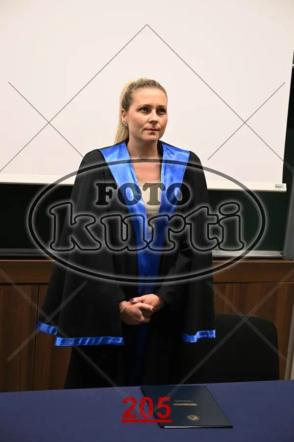 12:00 1 - FotoKurti