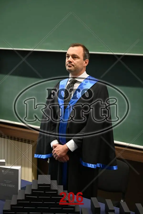 12:00 2 - FotoKurti