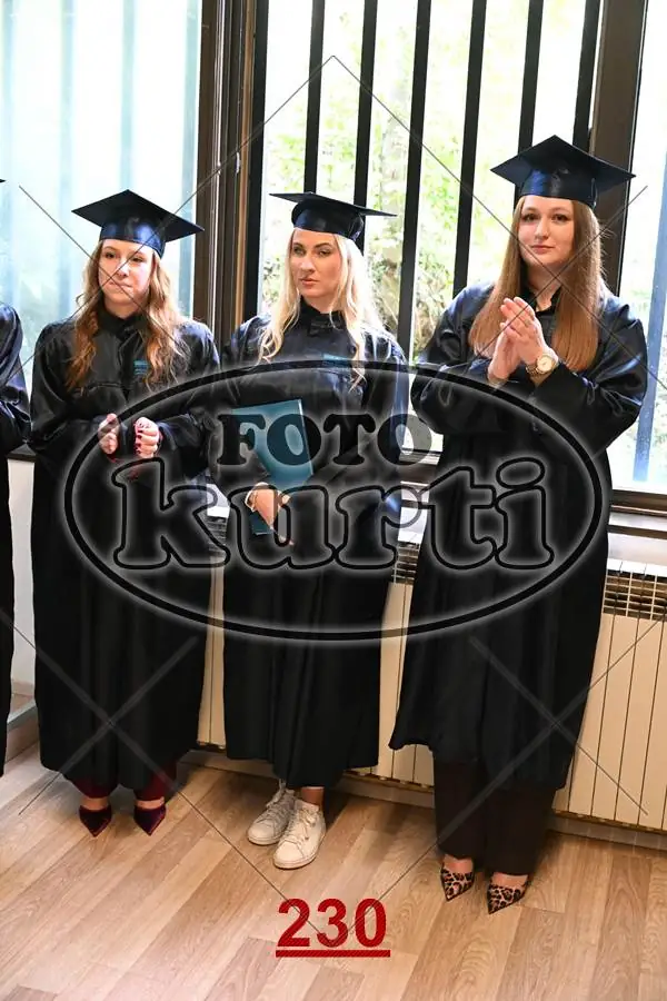 12:00 2 - FotoKurti