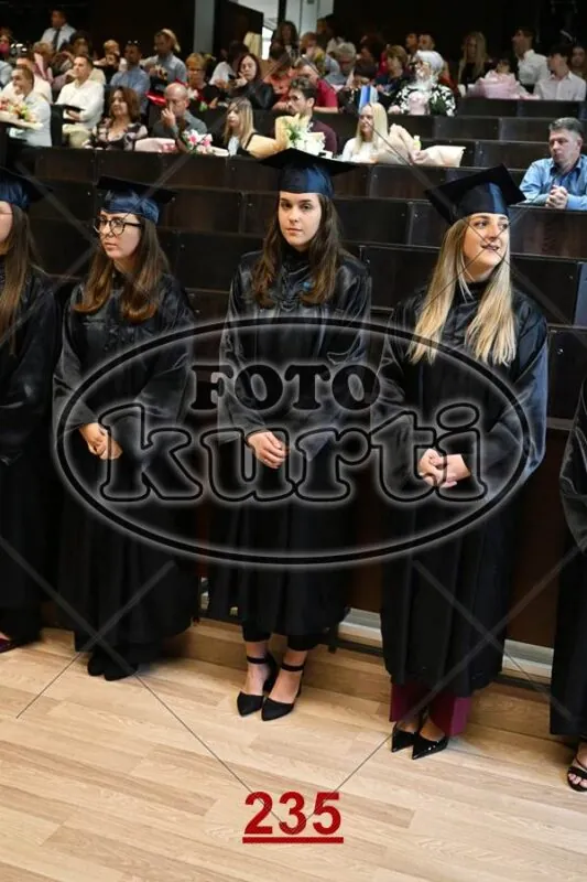 12:00 7 - FotoKurti