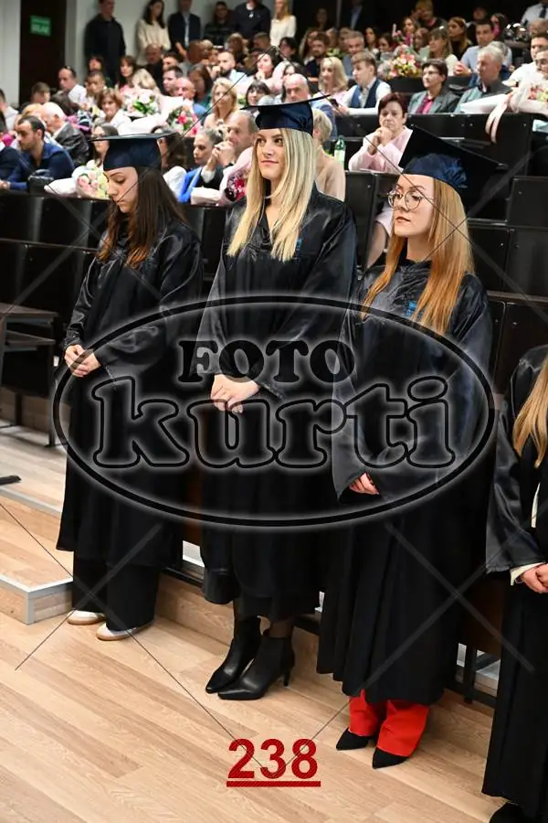 12:00 10 - FotoKurti