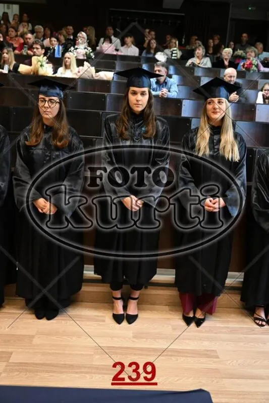 12:00 11 - FotoKurti
