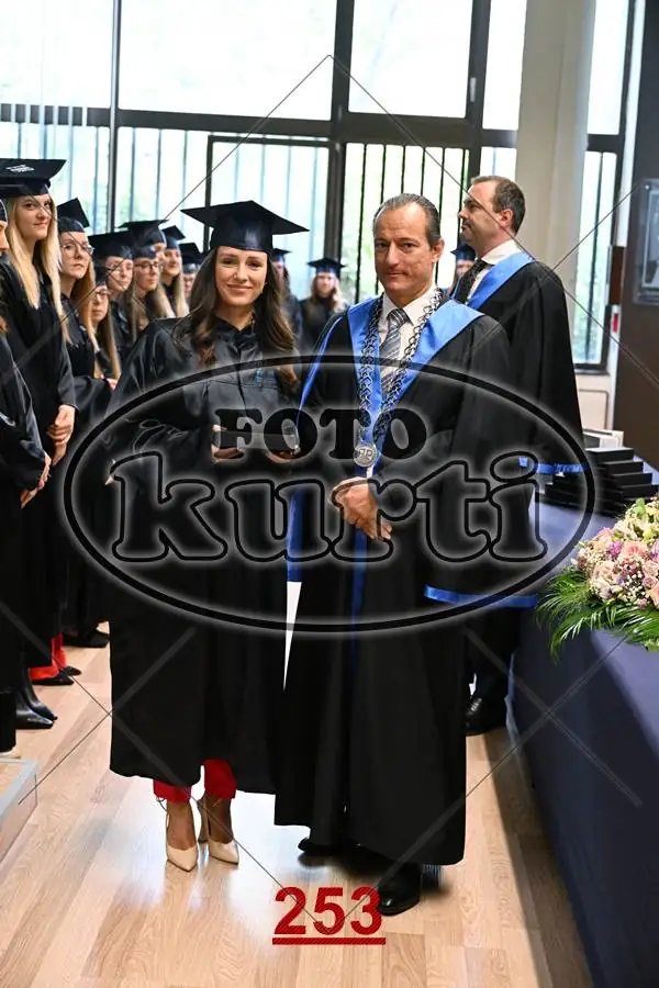 12:00 1 - FotoKurti