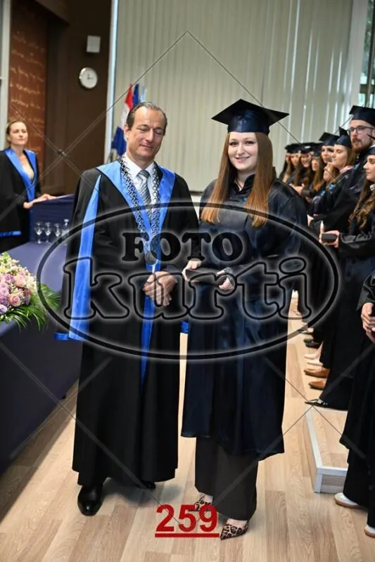 12:00 7 - FotoKurti