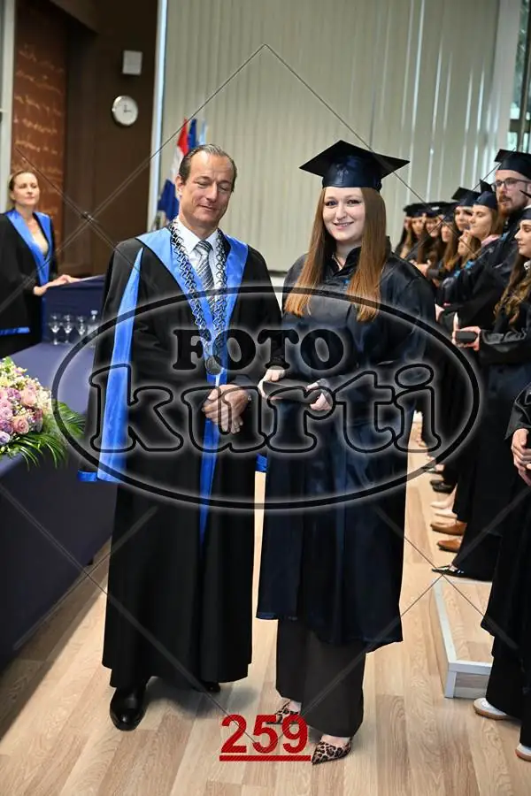 12:00 7 - FotoKurti