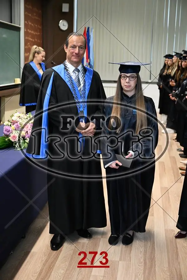 12:00 9 - FotoKurti