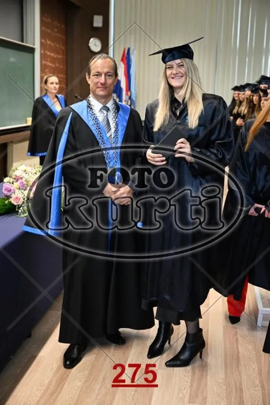 12:00 11 - FotoKurti