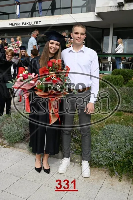 12:00 7 - FotoKurti