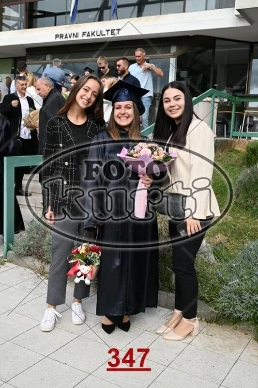 12:00 11 - FotoKurti