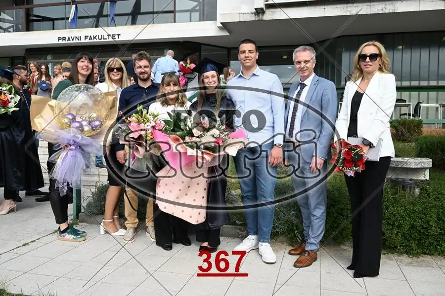 12:00 7 - FotoKurti