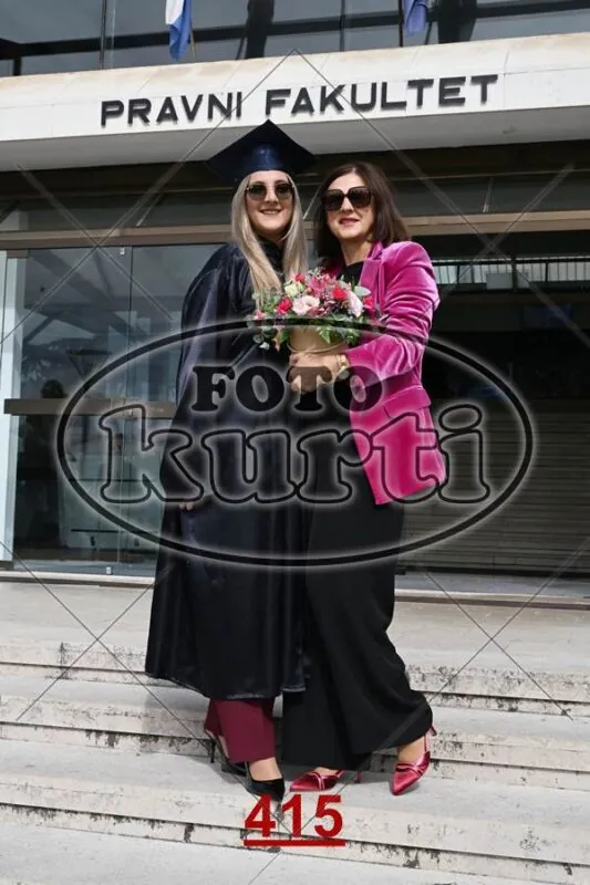 12:00 7 - FotoKurti