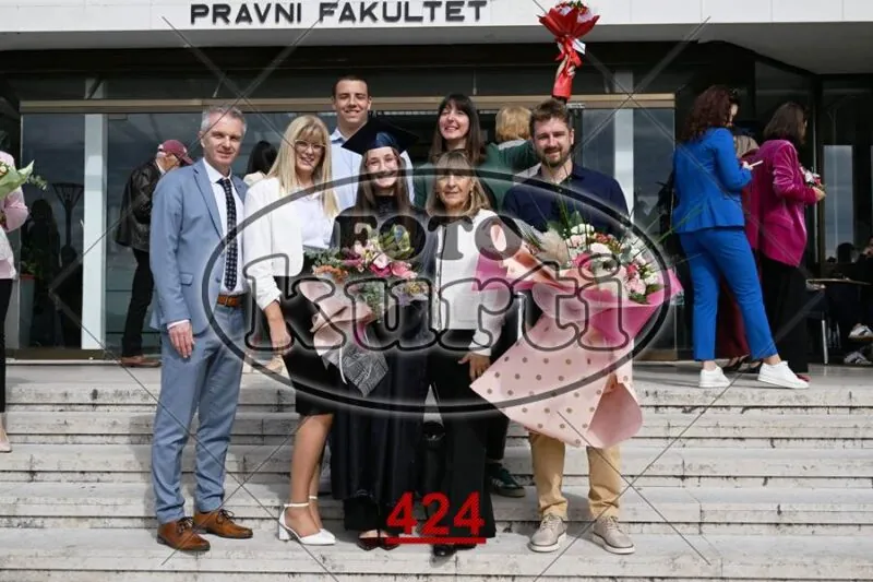 12:00 4 - FotoKurti