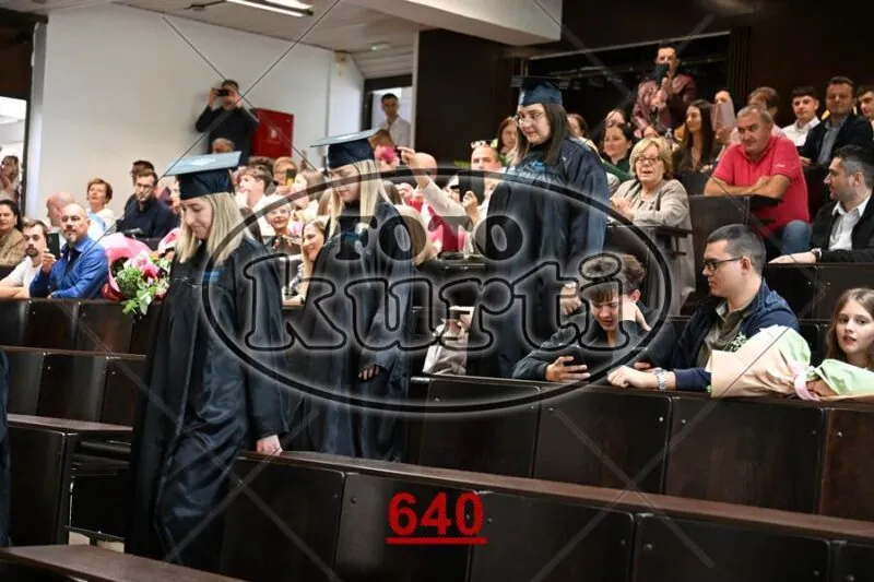 14:00 9 - FotoKurti