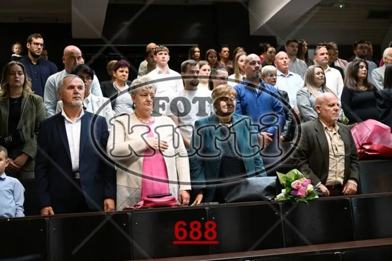 14:00 9 - FotoKurti