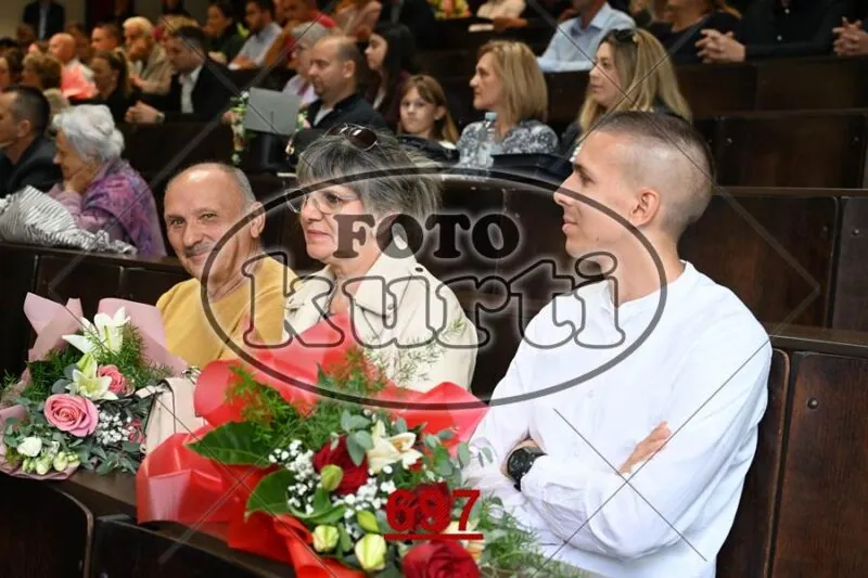 14:00 6 - FotoKurti