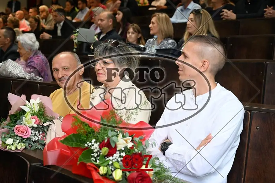14:00 6 - FotoKurti
