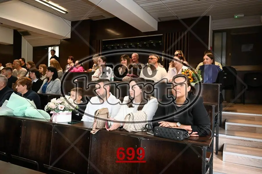 14:00 8 - FotoKurti