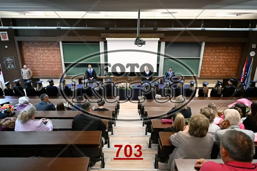 14:00 12 - FotoKurti