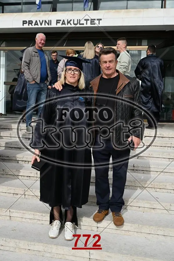 14:00 9 - FotoKurti